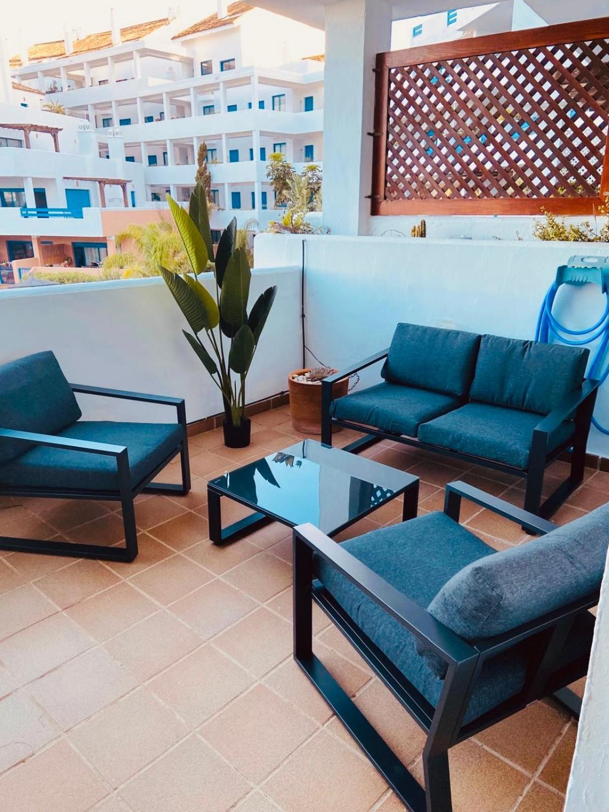 Duquesa Suites Golf And Garden Castillo de Sabinillas Eksteriør bilde